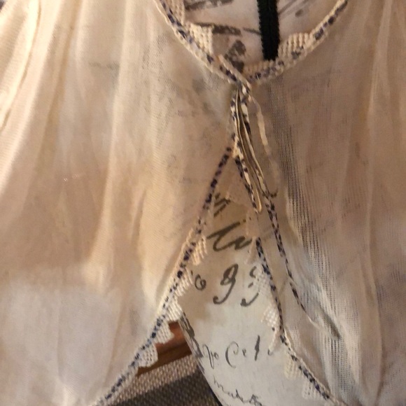 Summer top - Picture 3 of 6